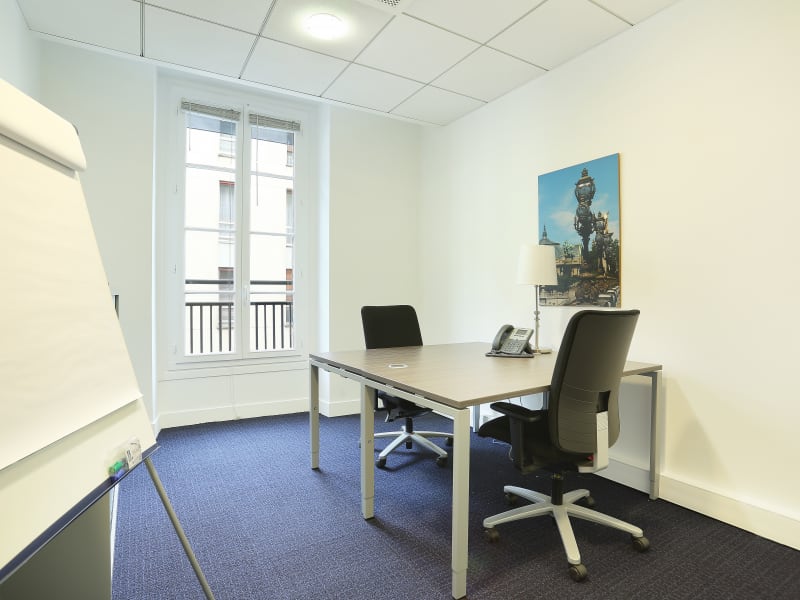 40 Person Private Office