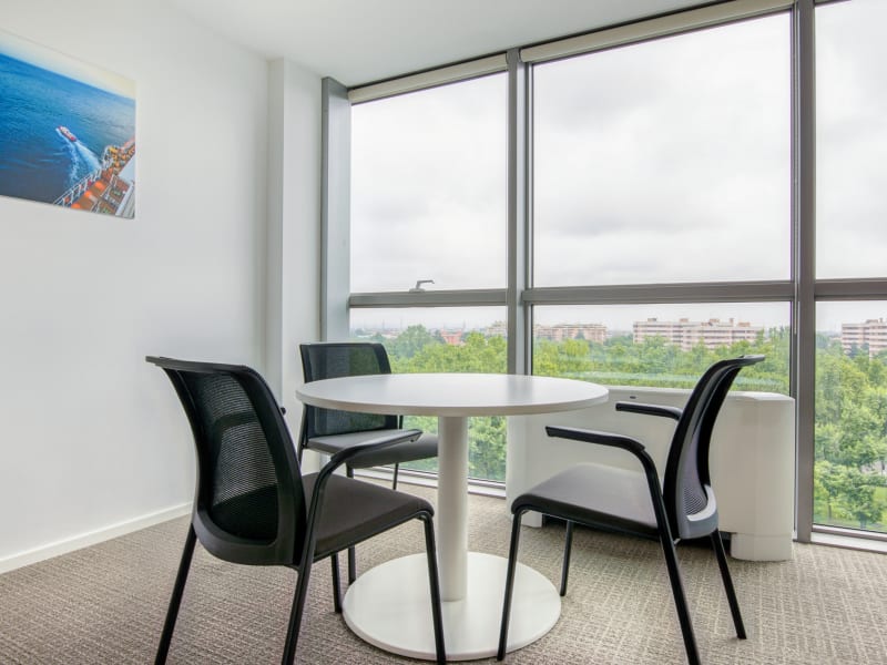 7 Person Private Office