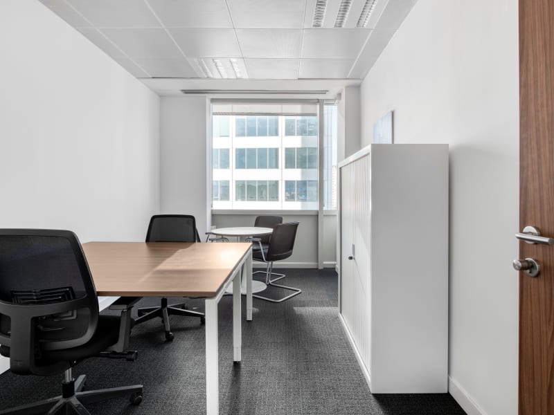 4 Person Private Office