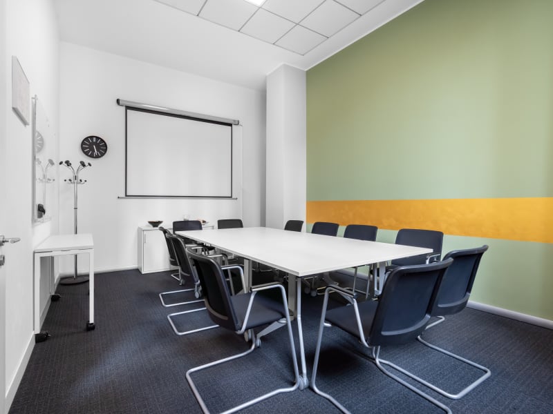 30 Person Private Office