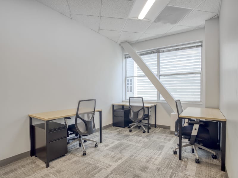 1 Person Private Office