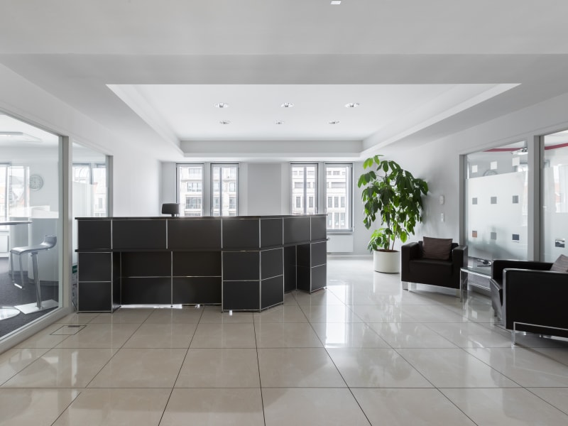 4 Person Private Office