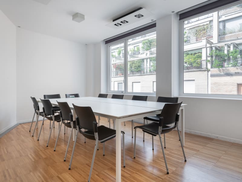 4 Person Private Office