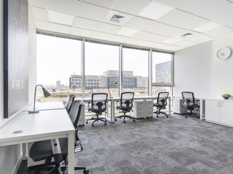 1 Person Private Office