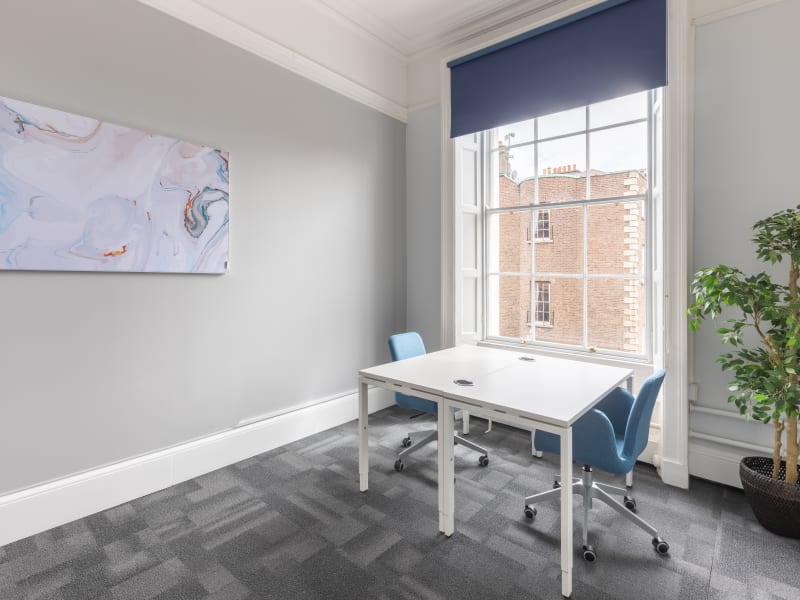 4 Person Private Office