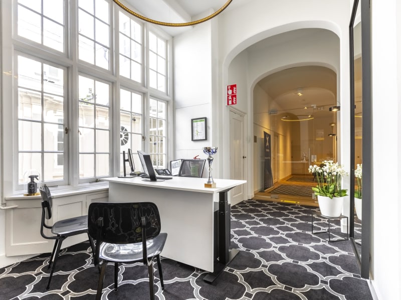 5 Person Private Office