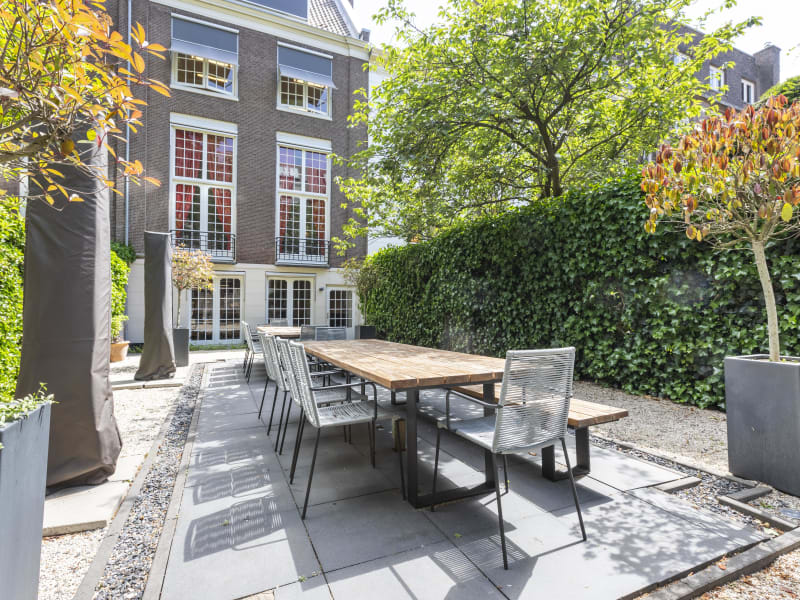 4 Person Private Office