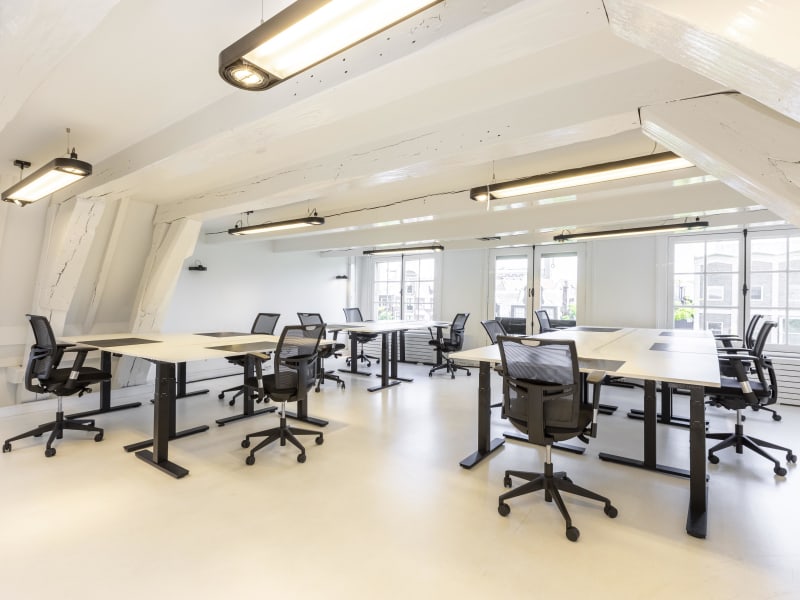 1 Person Private Office