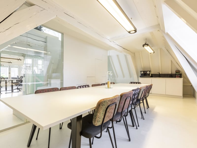 15 Person Private Office