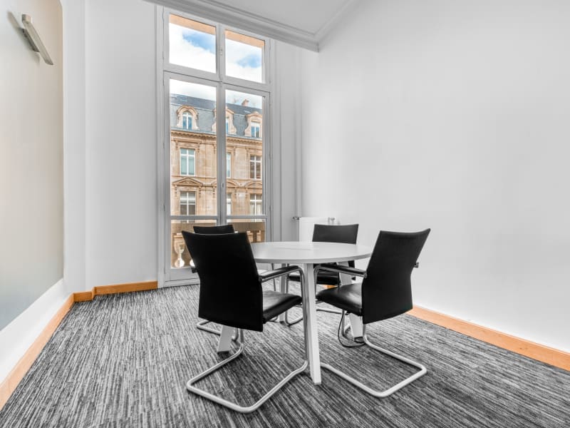 4 Person Private Office