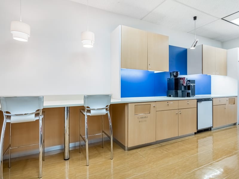 1 Person Coworking Desk