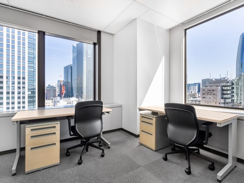 3 Person Private Office