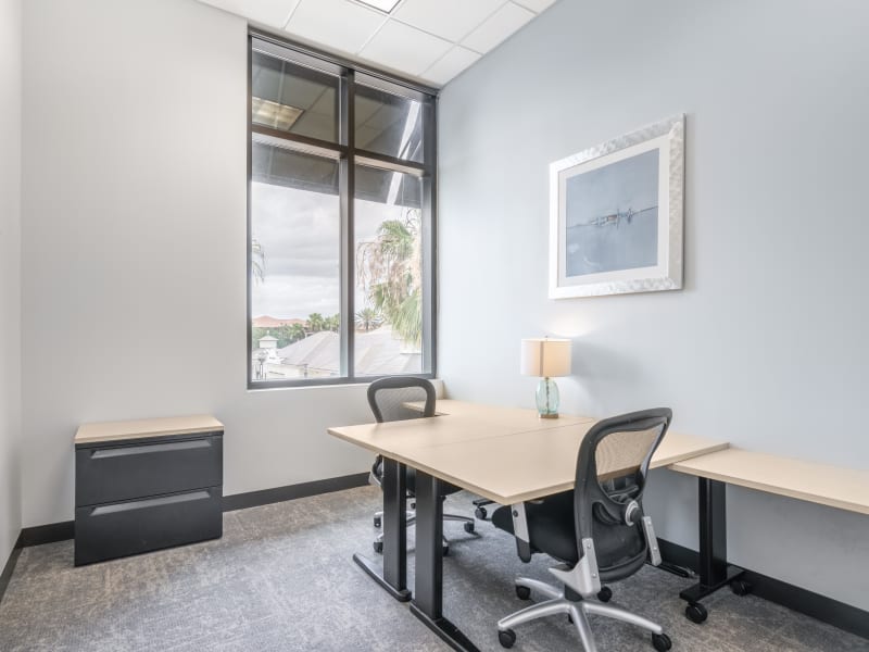 4 Person Private Office