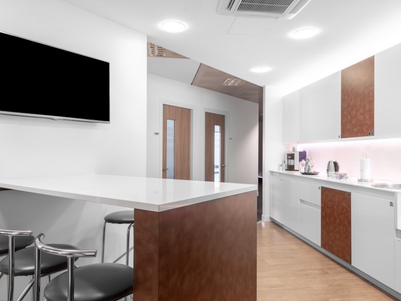 5 Person Private Office