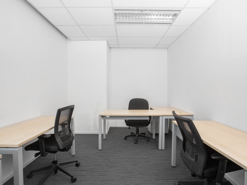 5 Person Private Office