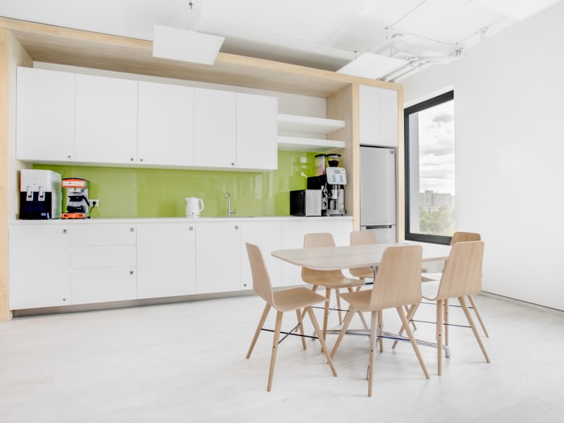 5 Person Private Office