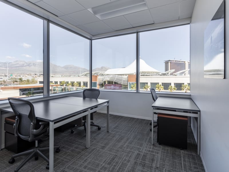 1 Person Coworking Desk