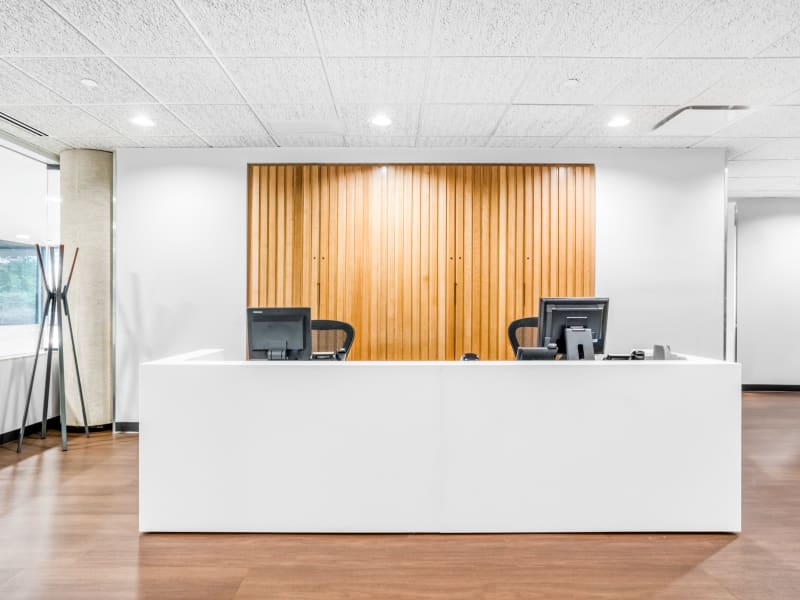 1 Person Coworking Desk