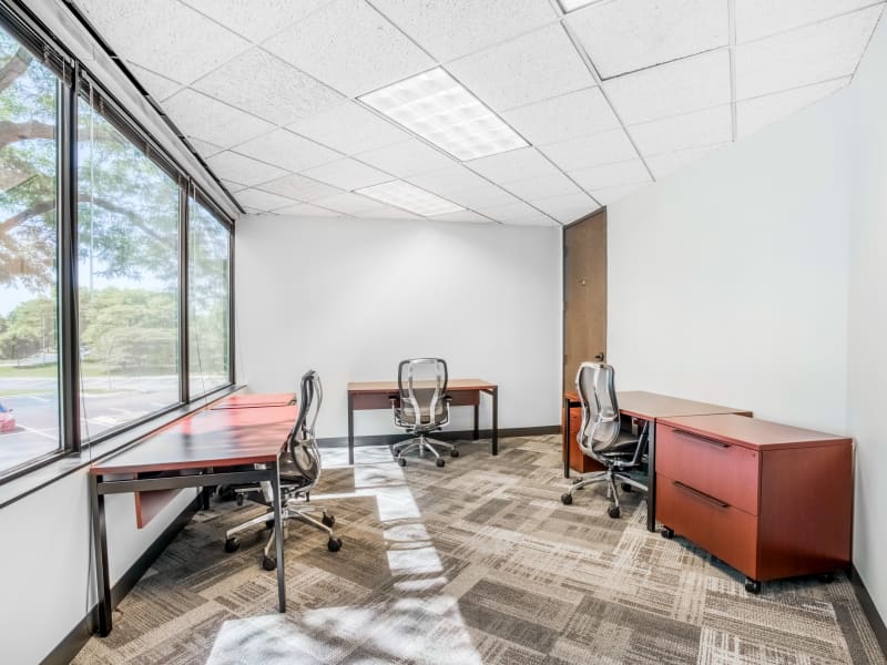 1 Person Private Office