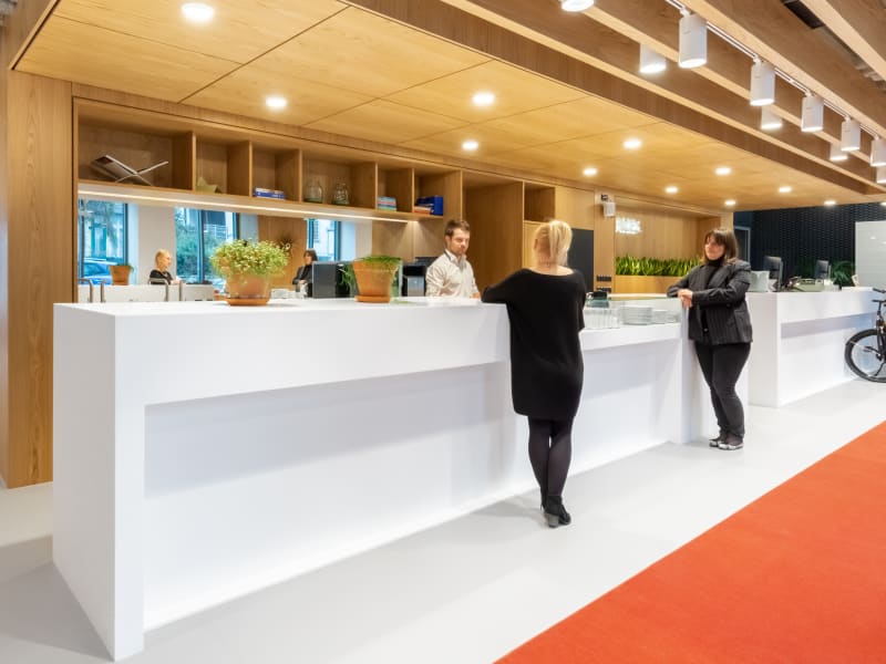 7 Person Private Office