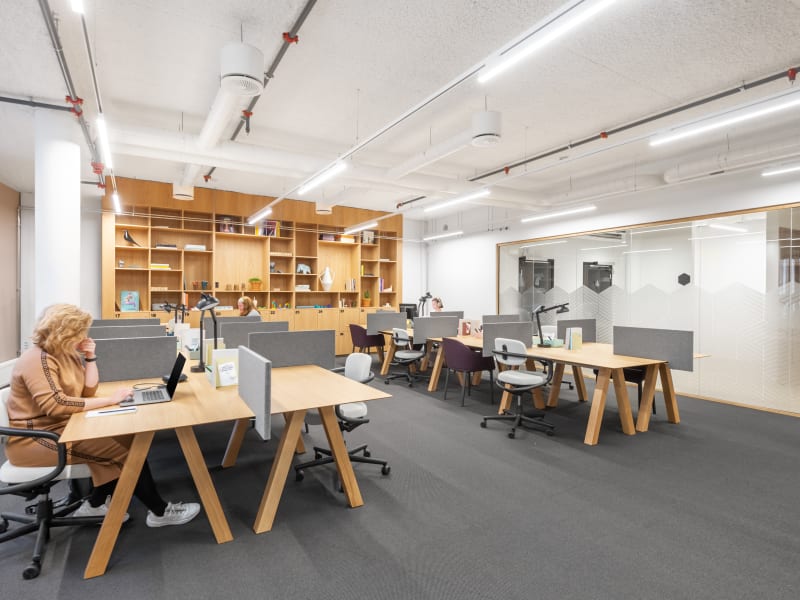 15 Person Private Office