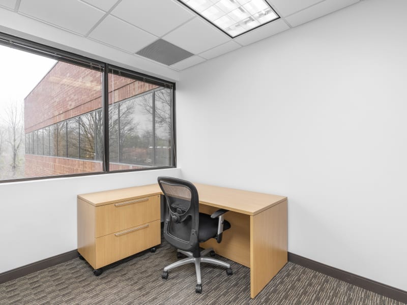 3 Person Private Office