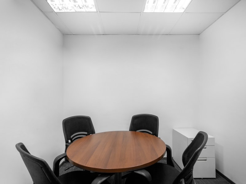 4 Person Private Office