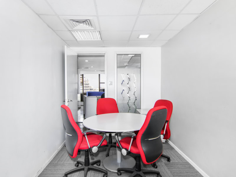 10 Person Private Office