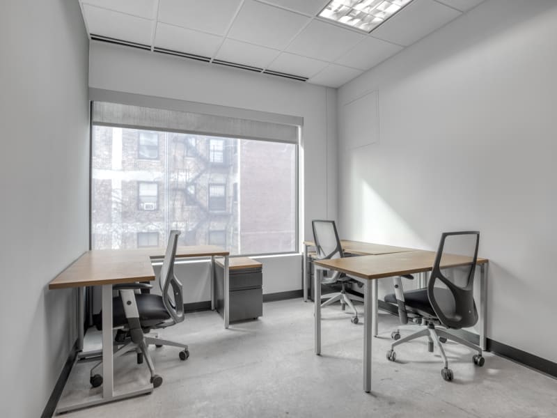 1 Person Coworking Desk