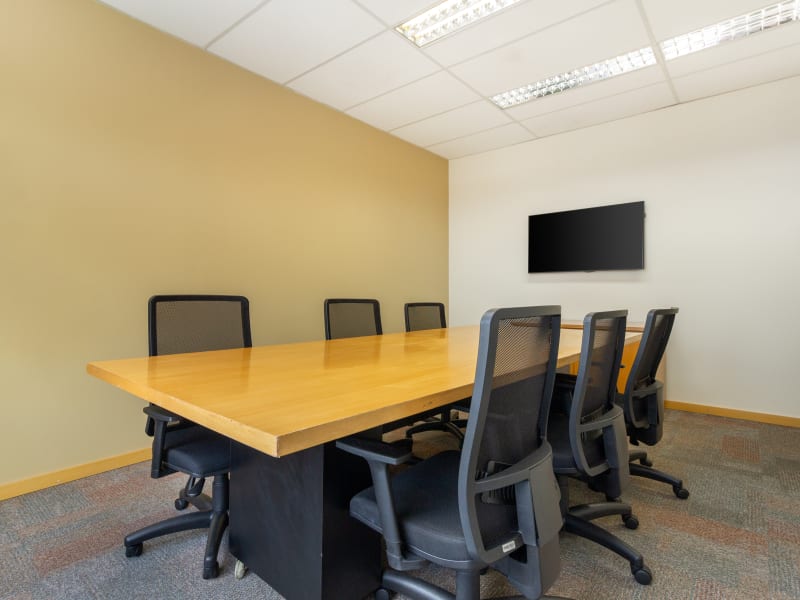 15 Person Private Office