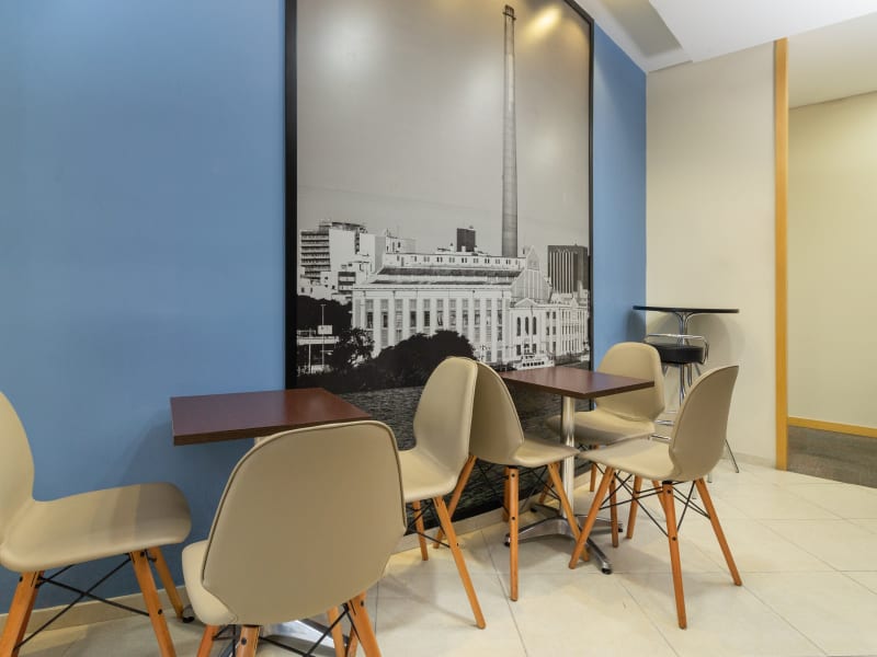 10 Person Private Office