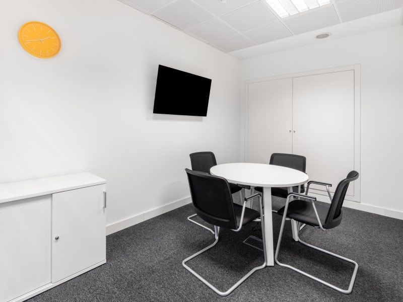 30 Person Private Office