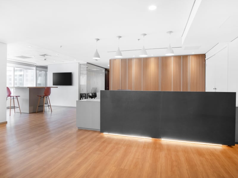 10 Person Private Office