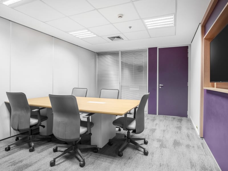 7 Person Private Office