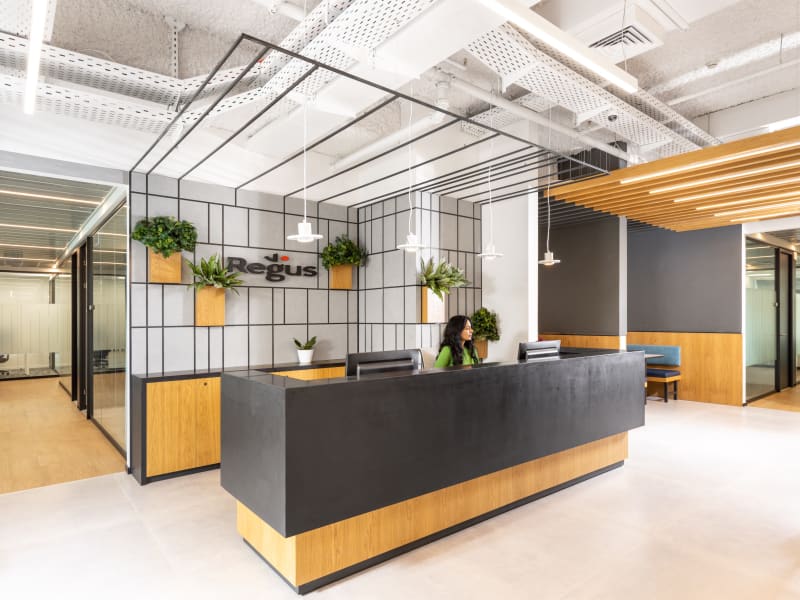 10 Person Private Office