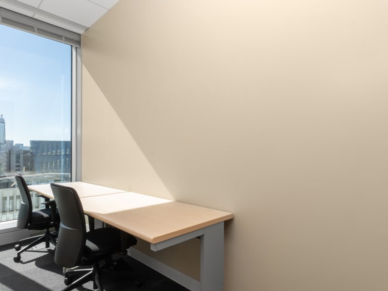 10 Person Private Office