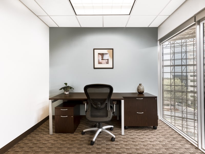 4 Person Private Office