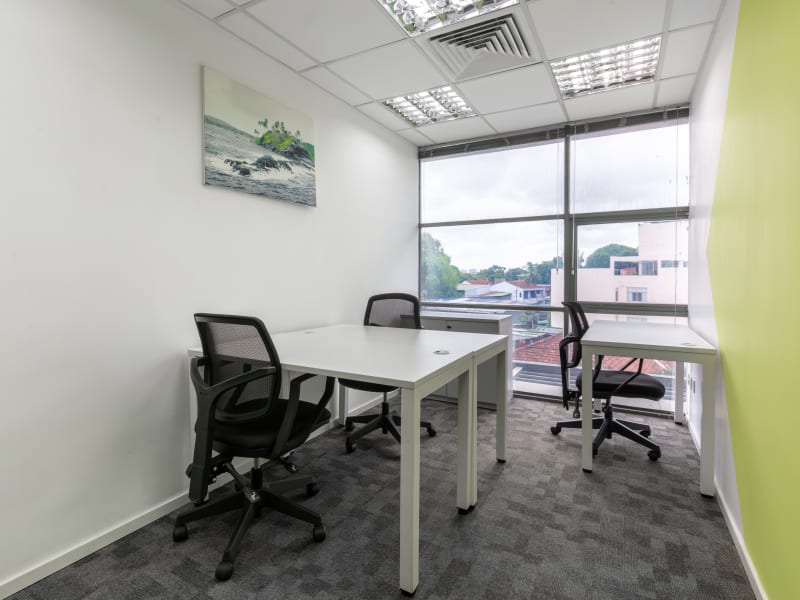 15 Person Private Office