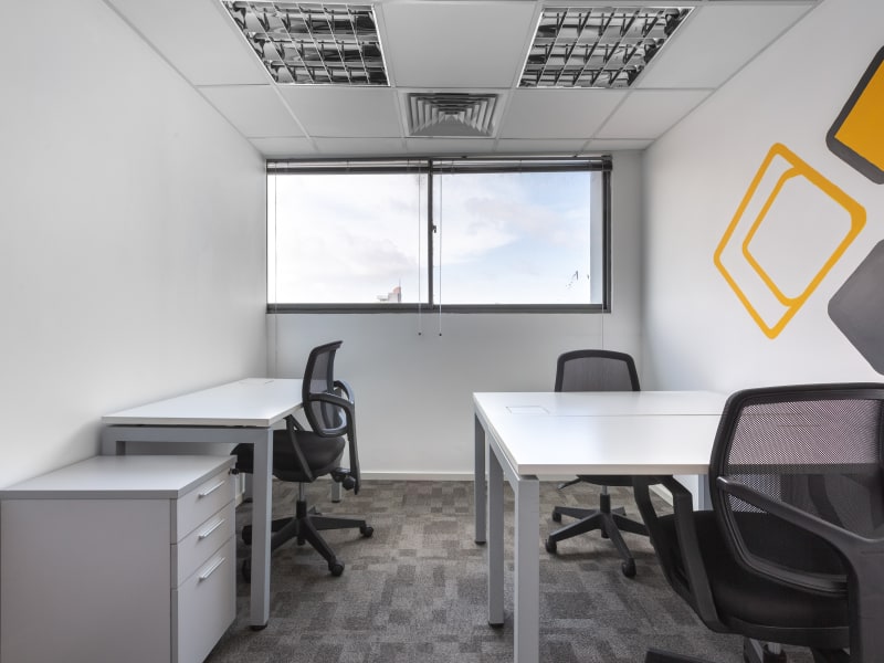 4 Person Private Office