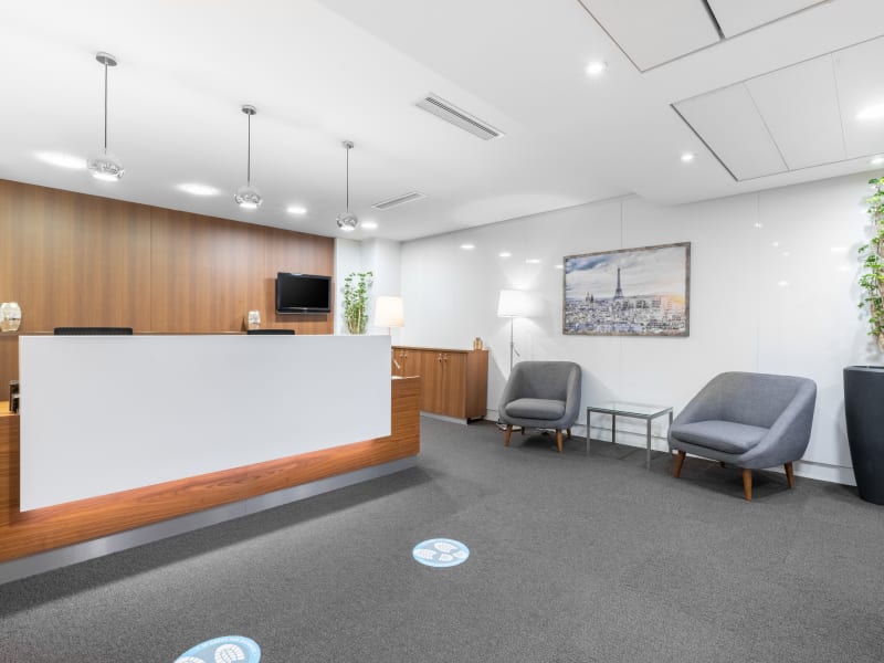 40 Person Private Office