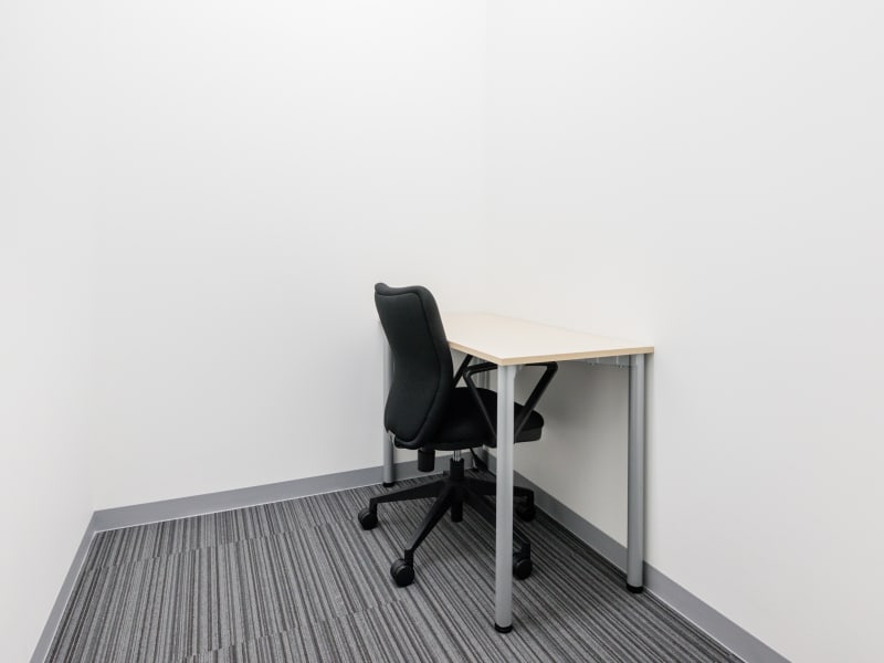 1 Person Private Office