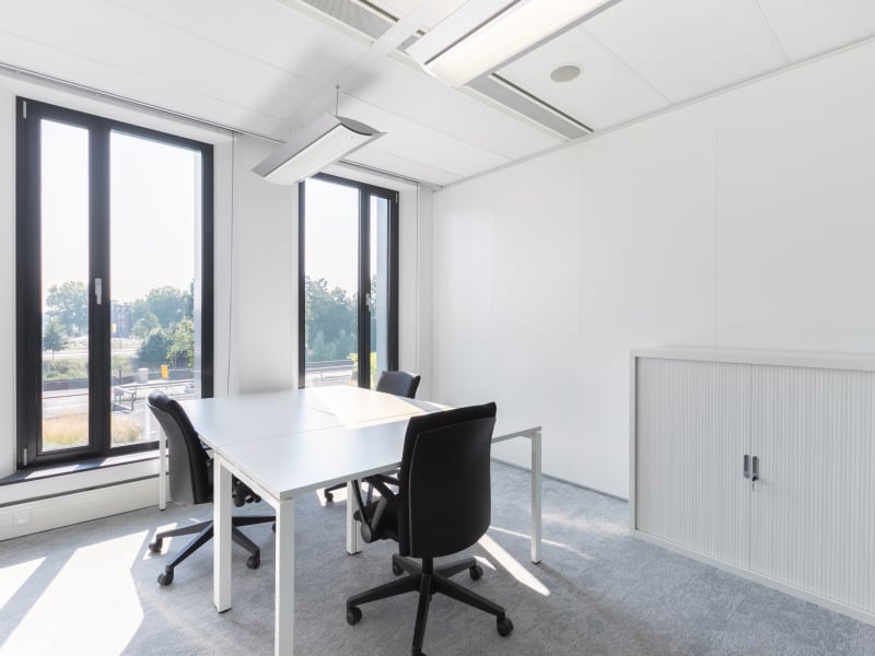 1 Person Virtual Office