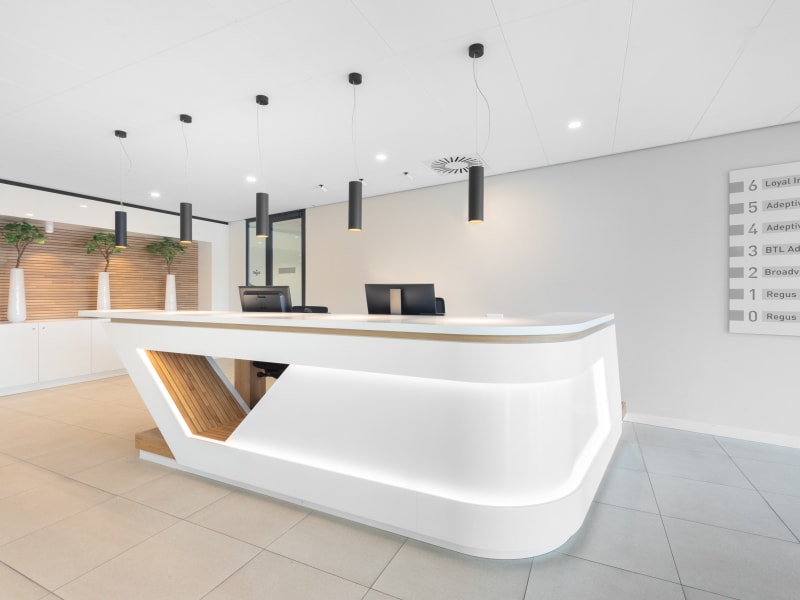 10 Person Private Office