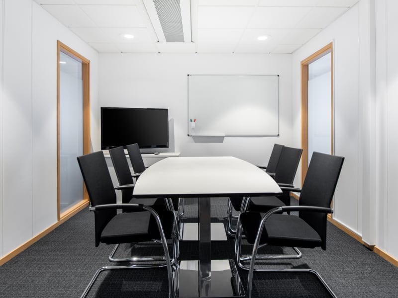 5 Person Private Office