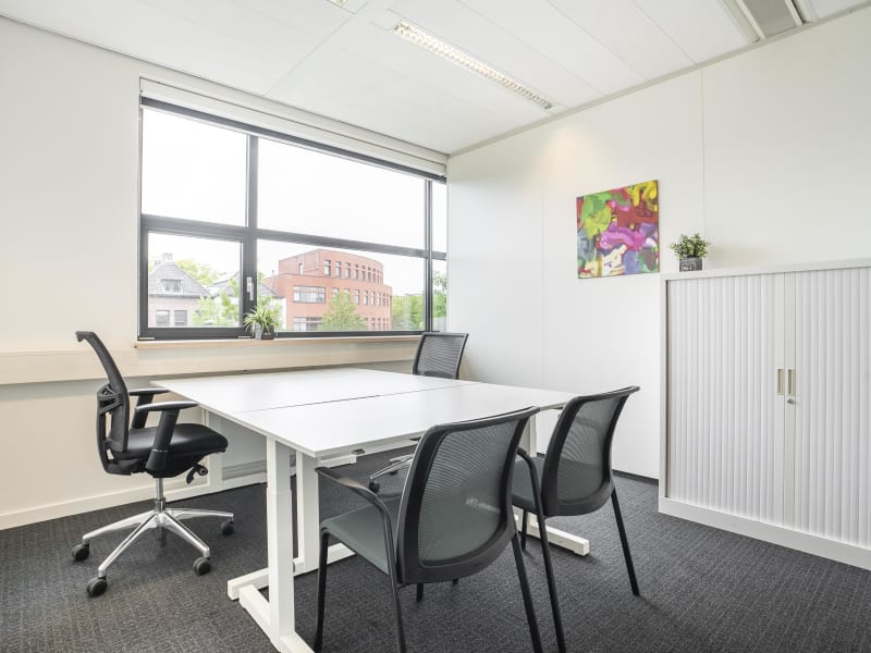 1 Person Virtual Office