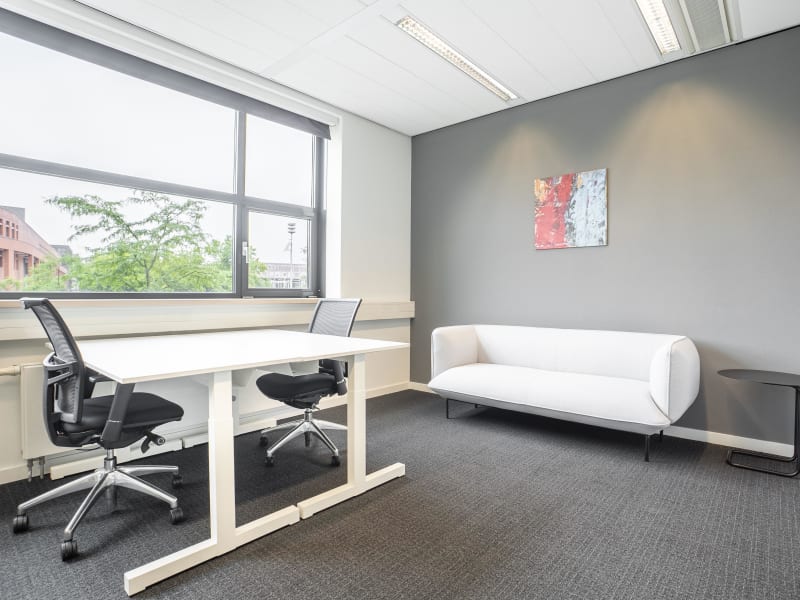 1 Person Virtual Office