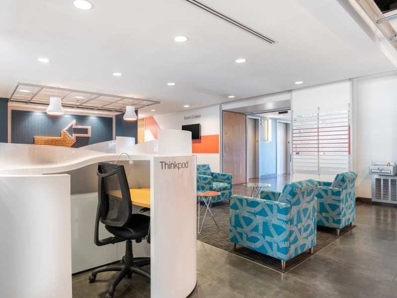 1 Person Coworking Desk