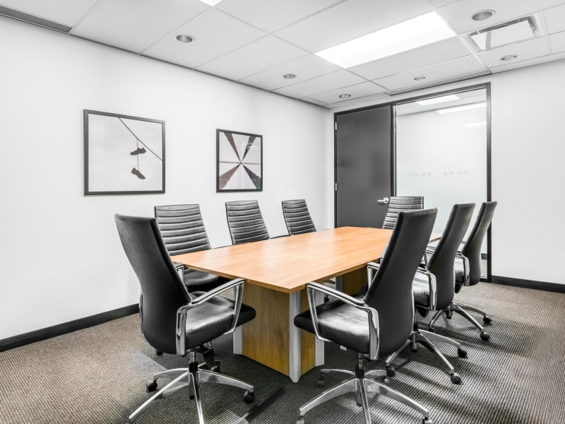 1 Person Coworking Desk