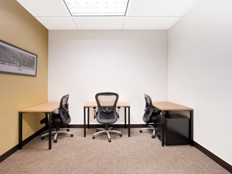 1 Person Private Office