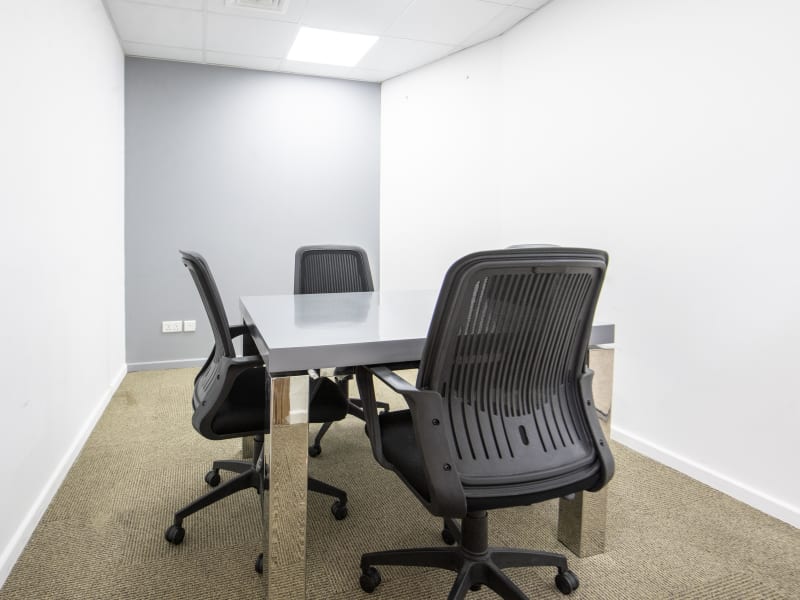 1 Person Private Office